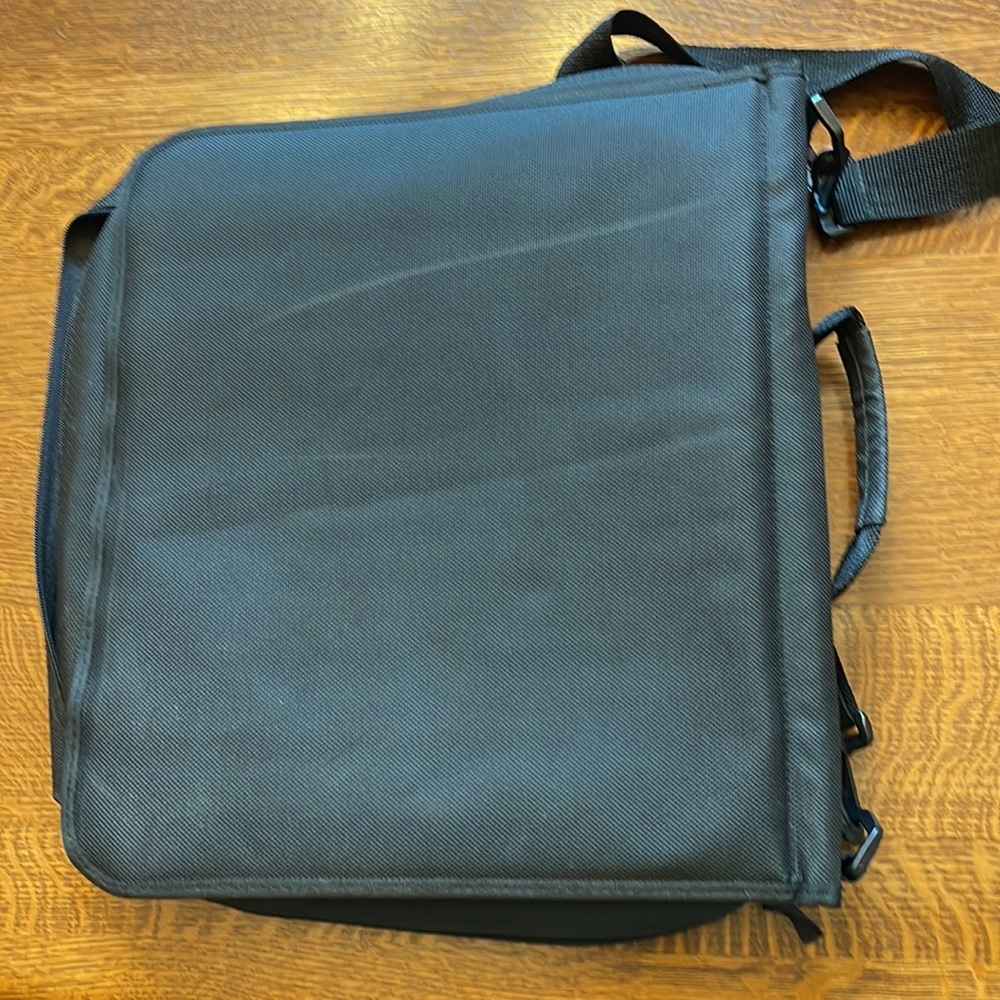 Creative Memories memory mate 3 ring binder and scrapbook supplies organizer. - Picture 5 of 5
